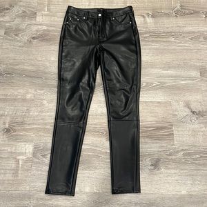 Women’s NWOT 7 For All Mankind Faux Leather Black Pants Size Small